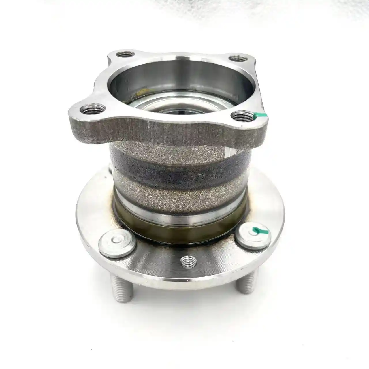 D471-26-15X rear wheel hub unit for Mazda